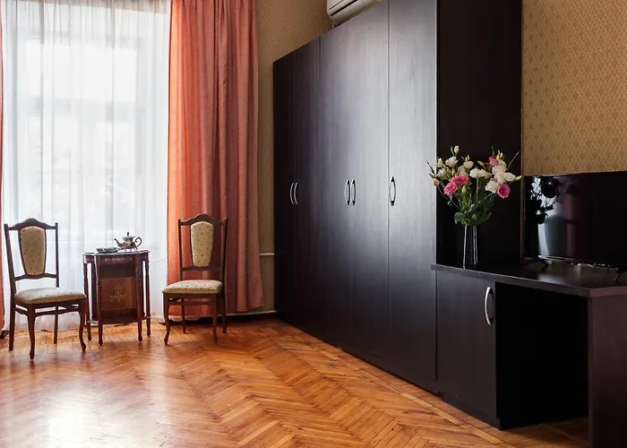 Tsentralnaya Hotel 2*