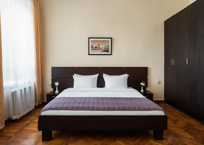 Tsentralnaya Hotel 2*