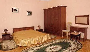 Tsentralnaya Hotel 2*