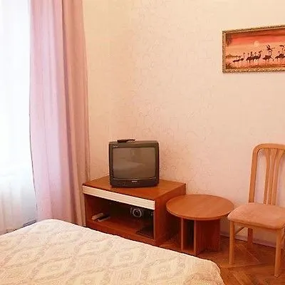 Tsentralnaya Hotel 2*
