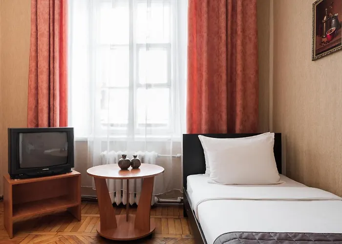 Hotel Tsentralnaya 2*