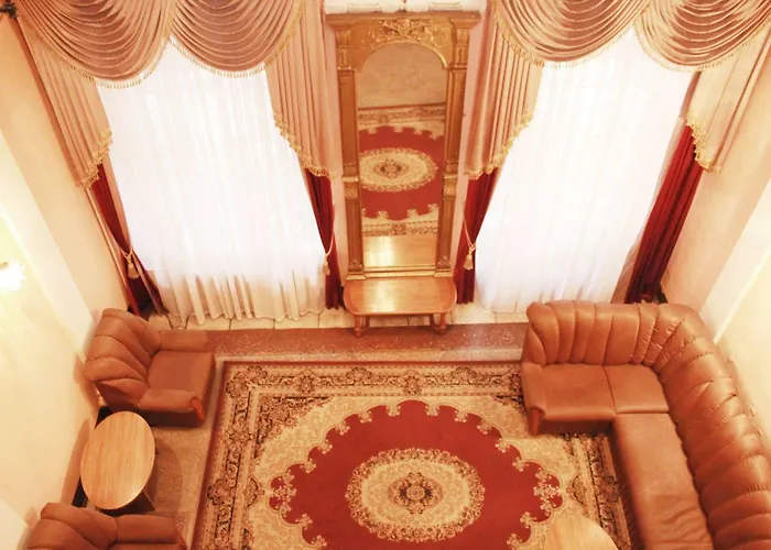 Tsentralnaya Hotel 2*