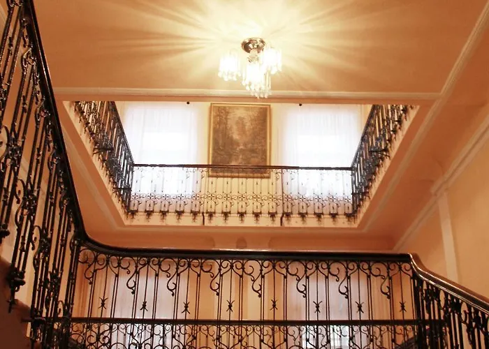 Tsentralnaya Hotel 2*