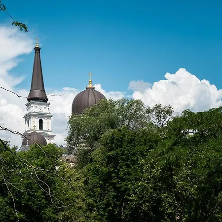 Готель Tsentralnaya 2*