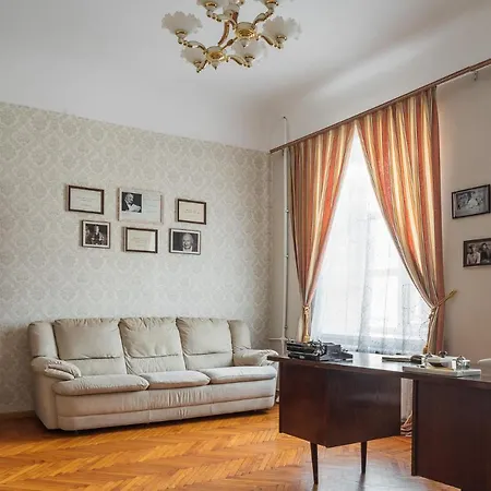 Tsentralnaya Готель